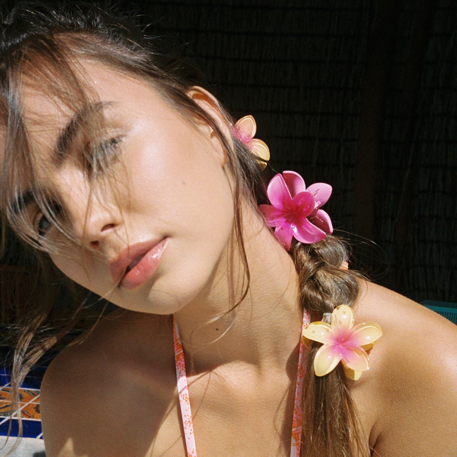 model wearing Midi Super Bloom Clip in Dragonfruit + Starfruit